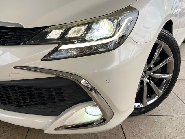 �yLED�w�b�h���C�g�z���V����ԑ��s�����ǍD�Ȏ��E���m�ۂ����S���ĉ^�]�ł��鍂�P�xLED�w�b�h���C�g�𑕔�!�_�����x�������A����d�͂��}�����Ă��܂��B