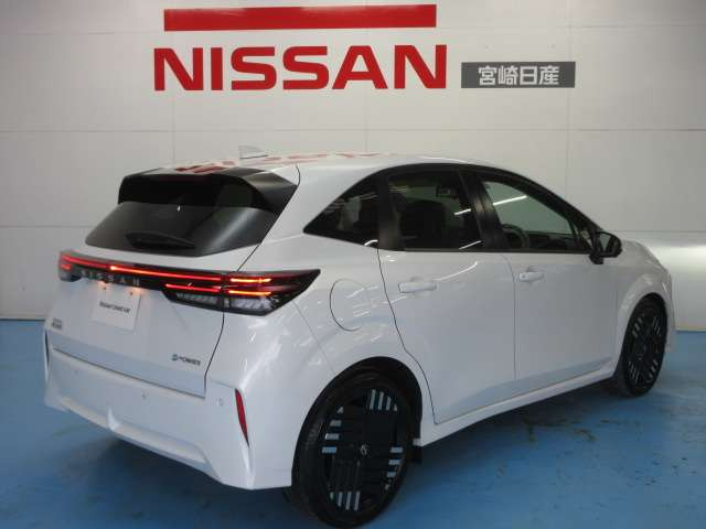 ノートオーラ1.2 G レザーエディション