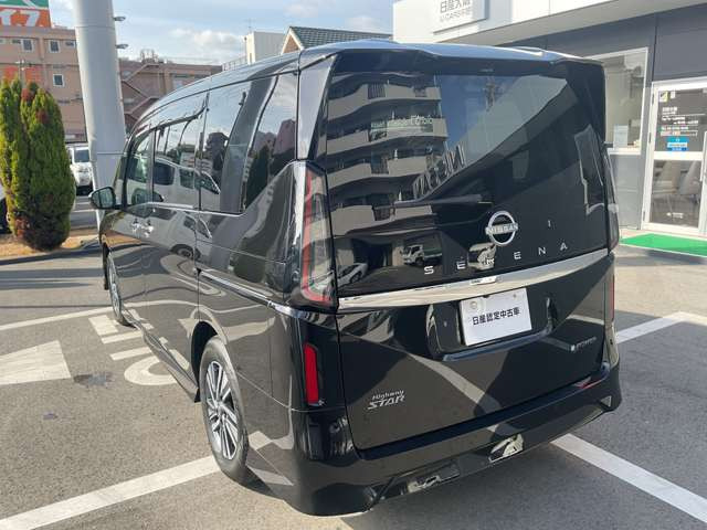 セレナ1.4 e-POWER ハイウェイスターV