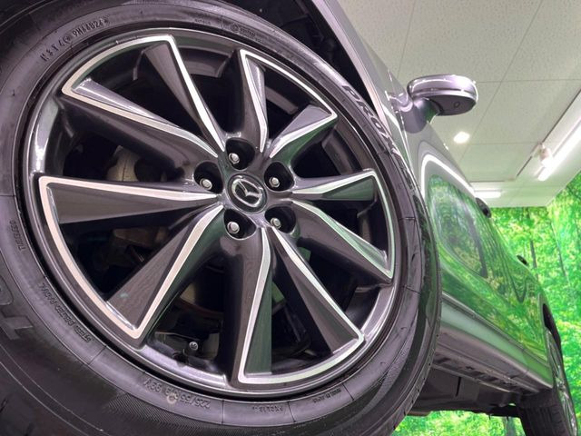 �y����19�C���`�A���~�z�C�[���z�O�ςɃ}�b�`���������A���~�z�C�[���𑕒����Ă���܂��B�e��ЊO�A���~�z�C�[����A�X�^�b�h���X�^�C�����戵�����Ă���܂��B���񂲑��k����������