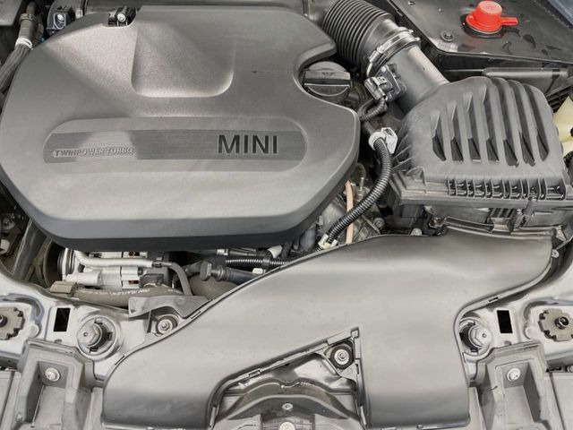 �����X�ł́A�e���[�J�[�̐�p�f�f�e�X�^�[�𓱓��B���Ǝ��i�����e�N�j�J���X�^�b�t���풓���Ă���܂��̂ŁA������̍ۂɂ����S���Ă����p���������܂��B