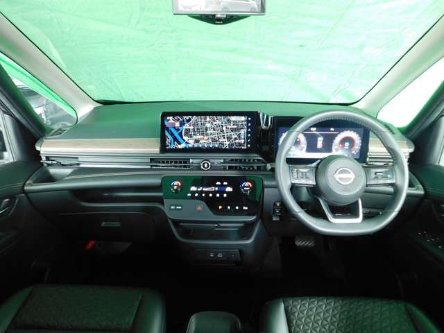 セレナ1.4 e-POWER ハイウェイスターV