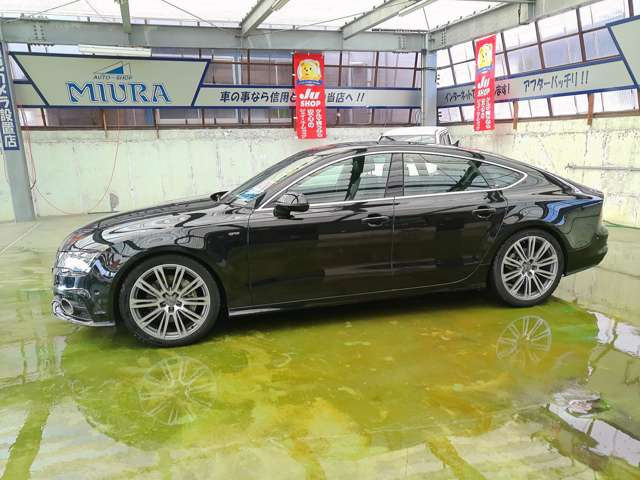 A7スポーツバック3.0 TFSI クワトロ Sラインパッケージ 4WD