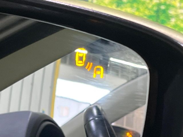 �y�u���C���h�X�|�b�g���j�^�����O�z���s���A�h�A�~���[�̎��p�ɂȂ�₷���ӏ��Ɍ㑱�Ԃ��ڋ߂���ƃT�C�h�~���[�t�߂Ɍx����\���A�h���C�o�[�ɒ��ӊ��N�����Ă���܂��B