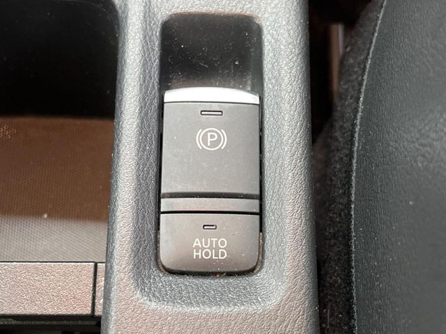 �y�I�[�g�u���[�L�z�[���h�z�M���҂���a�؂Œ�Ԏ��Ƀu���[�L���瑫�𗣂��Ă��A��~��Ԃ�ێ����Ă���܂��B�O�i����Ƃ��̓A�N�Z���𓥂߂Ύ����ŉ��������̂ň��S��X���^�]���y�ɂȂ�܂���