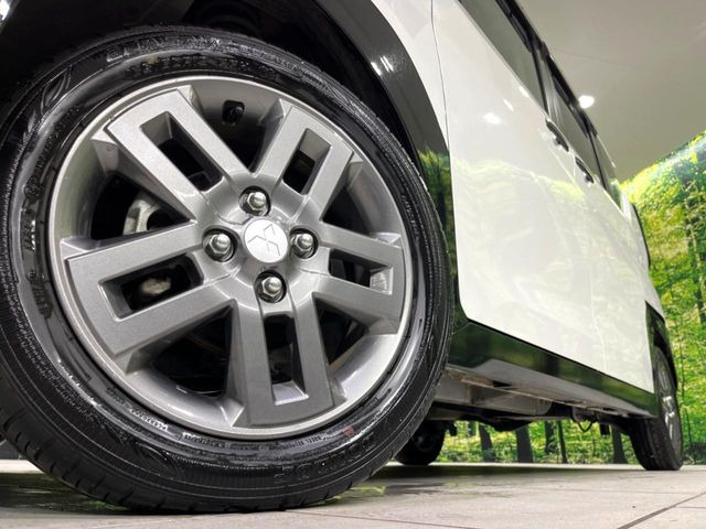 �y����15�C���`�A���~�z�C�[���z�O�ςɃ}�b�`���������A���~�z�C�[���𑕒����Ă���܂��B�e��ЊO�A���~�z�C�[����A�X�^�b�h���X�^�C�����戵�����Ă���܂��B���񂲑��k����������