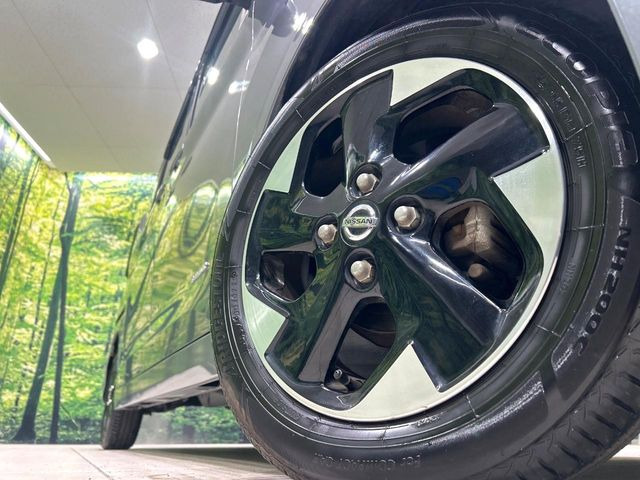 �y����14�C���`�A���~�z�C�[���z�O�ςɃ}�b�`���������A���~�z�C�[���𑕒����Ă���܂��B�e��ЊO�A���~�z�C�[����A�X�^�b�h���X�^�C�����戵�����Ă���܂��B���񂲑��k����������