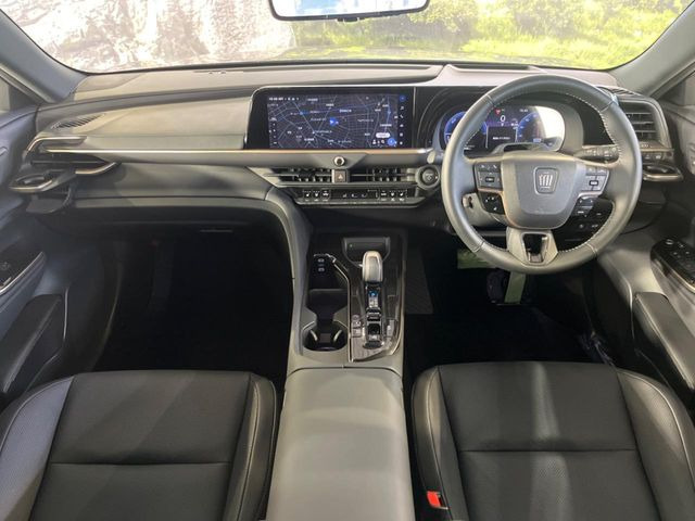 クラウンスポーツ2.5 Z E-Four 4WD