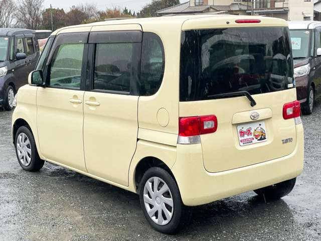 ���X�ł͌y�����Ԃ��畁�ʎԂ܂ŕ��L���I�[�����[�J�[�̎Ԏ�E�F�E�O���[�h��L�x�ɑ����Ă���܂��B