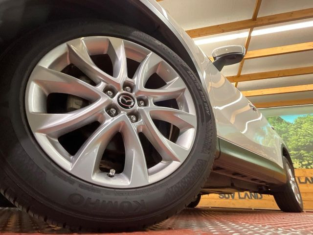 �y����19�C���`�A���~�z�C�[���z�O�ςɃ}�b�`���������A���~�z�C�[���𑕒����Ă���܂��B�e��ЊO�A���~�z�C�[����A�X�^�b�h���X�^�C�����戵�����Ă���܂��B���񂲑��k����������