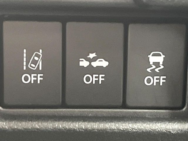 �y�X�}�[�g�V�e�B�u���[�L�T�|�[�g�z�ᑬ���s���ɑO���̎ԗ�����F�����A�Փ˂������Ȏ��͌x��ƃu���[�L�ŏՓˉ���Ɣ�Q�y�����A�V�X�g�B�����S�Ƀh���C�u�����y���݂��������܂��B