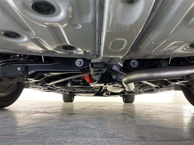 ヴェルファイアハイブリッド 2.5 Z プレミア E-Four 4WD