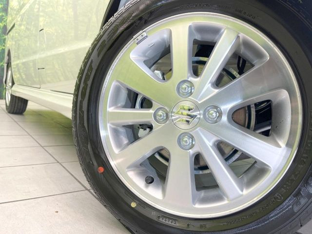 �y����14�C���`�A���~�z�C�[���z�O�ςɃ}�b�`���������A���~�z�C�[���𑕒����Ă���܂��B�e��ЊO�A���~�z�C�[����A�X�^�b�h���X�^�C�����戵�����Ă���܂��B���񂲑��k����������