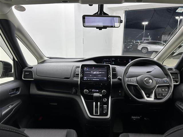 セレナ2.0 ハイウェイスター Vセレクション