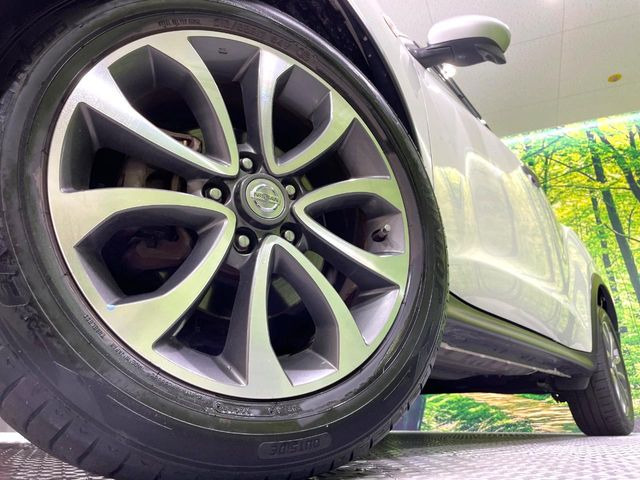 �y����17�C���`�A���~�z�C�[���z�O�ςɃ}�b�`���������A���~�z�C�[���𑕒����Ă���܂��B�e��ЊO�A���~�z�C�[����A�X�^�b�h���X�^�C�����戵�����Ă���܂��B���񂲑��k����������