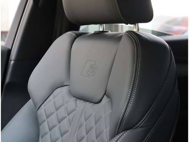 Q5スポーツバックSライン ダイナミック エディション ディーゼル 4WD