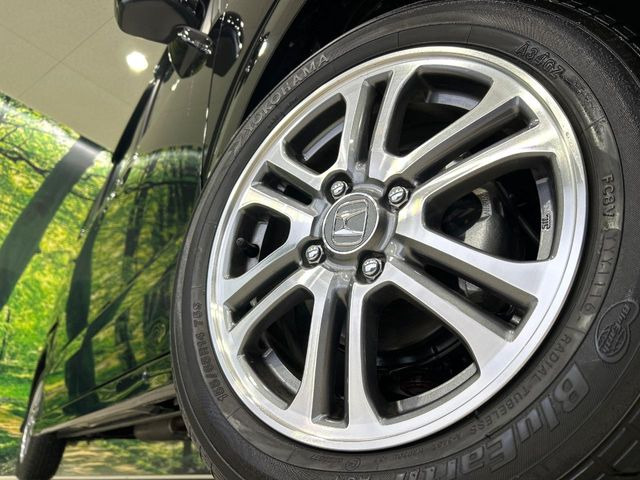 �y����14�C���`�A���~�z�C�[���z�O�ςɃ}�b�`���������A���~�z�C�[���𑕒����Ă���܂��B�e��ЊO�A���~�z�C�[����A�X�^�b�h���X�^�C�����戵�����Ă���܂��B���񂲑��k����������