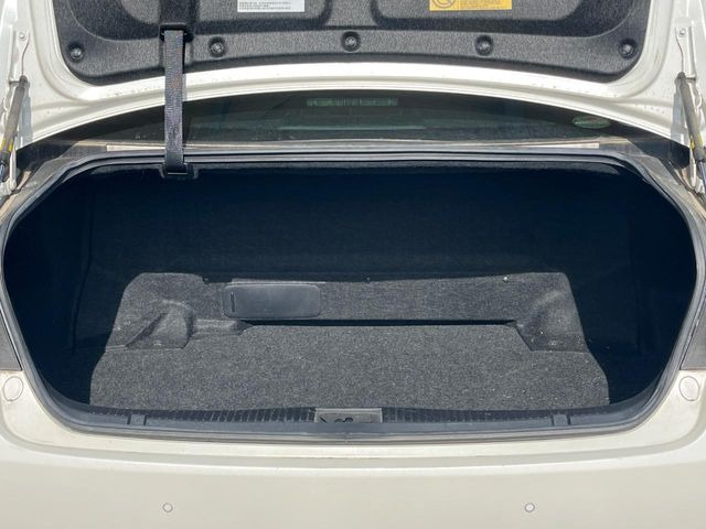 ���i�̂���������ʋ΁A���}���ɏ\���ȉ׎��X�y�[�X���m�ۂ��Ă���܂��B