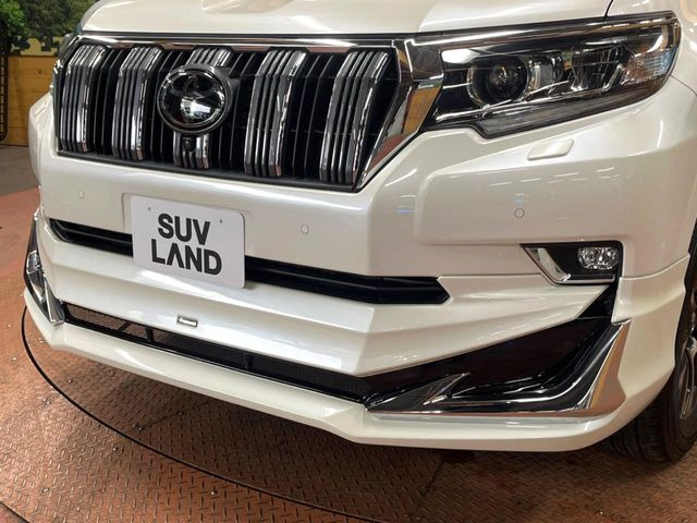 【モデリスタエアロ】人気のモデリスタエアロを装着!クルマの外観がよりスタイリッシュになり、街中で存在感あふれる1台に♪将来買い替える時にもリセールに影響しやすく、価値ある人気の装備です!