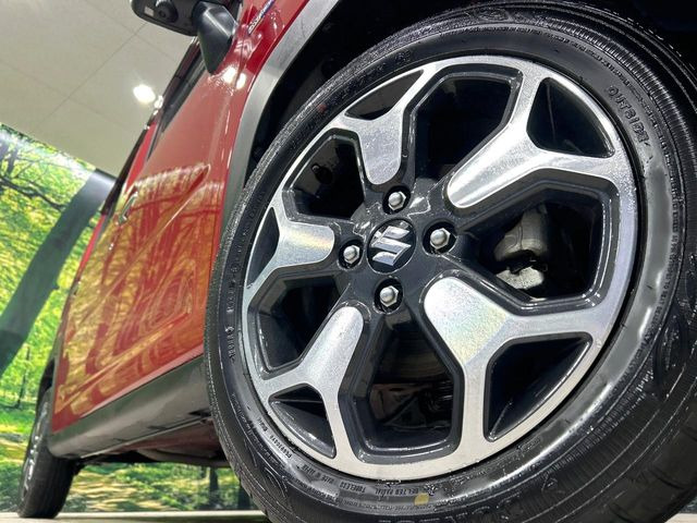�y����15�C���`�A���~�z�C�[���z�O�ςɃ}�b�`���������A���~�z�C�[���𑕒����Ă���܂��B�e��ЊO�A���~�z�C�[����A�X�^�b�h���X�^�C�����戵�����Ă���܂��B���񂲑��k����������