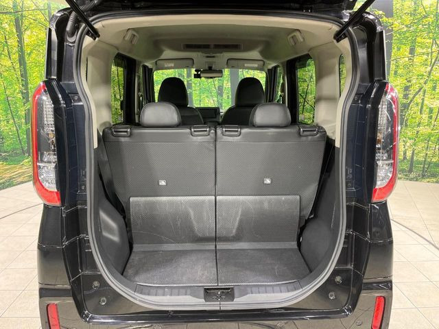 ���i�̂���������ʋ΁A���}���ɏ\���ȉ׎��X�y�[�X���m�ۂ��Ă���܂��B�Z�J���h�V�[�g��|���ƁA�傫�ȉו��̐ύڂ��\�ł���