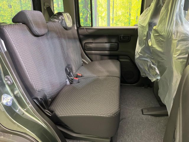 ���i���ȃI���W�i���t���A�}�b�g���I�v�V�����ɂĂ��p�ӂ��Ă���܂��B���D���ȃf�U�C����J���[�����Ԃɍ��킹�đI��ł����������Ƃ��ł��܂���