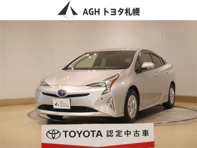 プリウス1.8 S E-Four 4WD