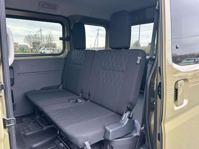 お電話・メールにてご質問・ご相談などお気軽にしてください^^もちろんご来店していただき、直接お車をご覧になってください。試乗もご対応させていただきますので、スタッフ一同お待ちしております。