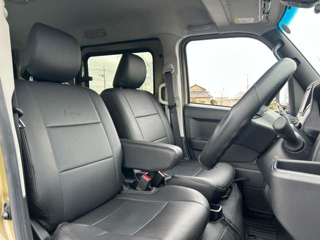 ご覧いただき誠に有難うございます。【GLOBAL CREST幸手店】 埼玉県幸手市の1000坪ほどの広大な敷地に常時150台以上展示しております。屋内でご覧いただくことも可能です。