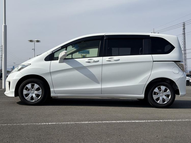 フリード1.5 G ジャストセレクション