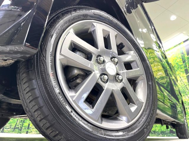 �y����15�C���`�A���~�z�C�[���z�O�ςɃ}�b�`���������A���~�z�C�[���𑕒����Ă���܂��B�e��ЊO�A���~�z�C�[����A�X�^�b�h���X�^�C�����戵�����Ă���܂��B���񂲑��k����������