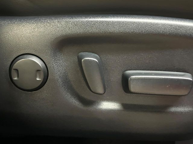 �y�p���[�V�[�g�z�X�C�b�`��ŊȒP�ɃV�[�g�̔��������\!�d��������͂�����܂���!���K�ȃV�[�g�|�W�V�����ɃZ�b�g���āA���K�ȃh���C�u�����y���݂��������B