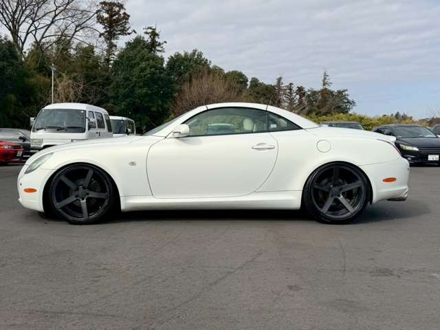 ���X�݌ɂ͊O���A�����N���[�j���O��ɓW�����A�����Ď��̏C�����̗L���A���[�^�[��������̗L������O�ҋ@�ւɂ�錟����S����{���Ă���܂��B�Ԍ��A�����A����h�������ЂőΉ��ł��܂��̂ł����S���������B