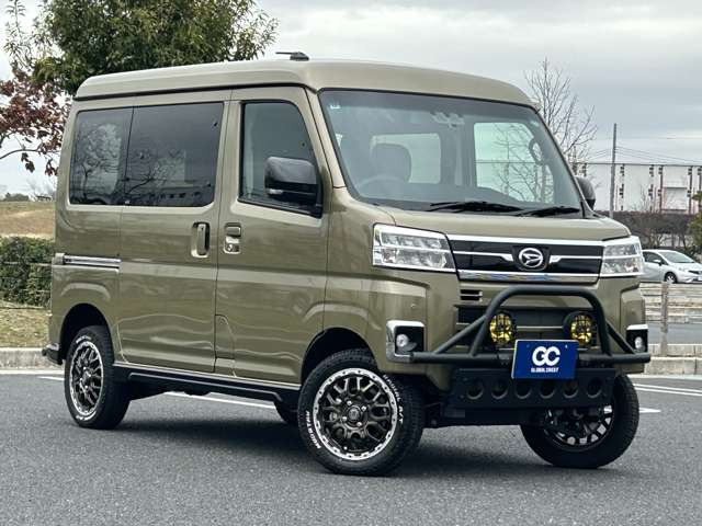 全国対応可能な12カ月保証付きとなります。【全国正規ディーラーでの修理 修理限度額無し 修理限度回数無し 走行距離無制限 ロードサービス付帯 】詳細はスタッフまでお気軽にお問い合わせくださいませ。