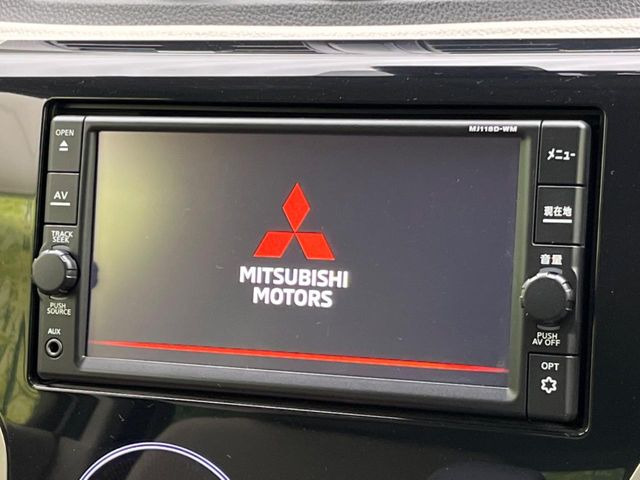 �y�����i�r�z�l�C�̏����i�r�𑕔����Ă���܂��B�i�r�̎g���₷���͂������A�I�[�f�B�I�@�\���[��!�L�����v�◷�s�͂������A�ʋ΂┃�����ȂǕ��i�̃h���C�u���y�����Ȃ�͂���