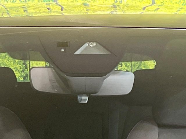 �yi-ACTIVESENSE�z���s���ɑO���̎ԗ�����F�����A�Փ˂������Ȏ��͌x��ƃu���[�L�ŏՓˉ���Ɣ�Q�y�����A�V�X�g�B�����S�Ƀh���C�u�����y���݂��������܂��B