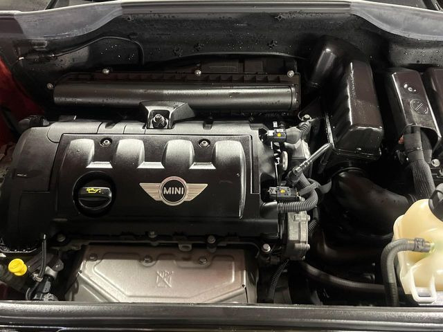 �����X�ł́A�e���[�J�[�̐�p�f�f�e�X�^�[�𓱓��B���Ǝ��i�����e�N�j�J���X�^�b�t���풓���Ă���܂��̂ŁA������̍ۂɂ����S���Ă����p���������܂��B