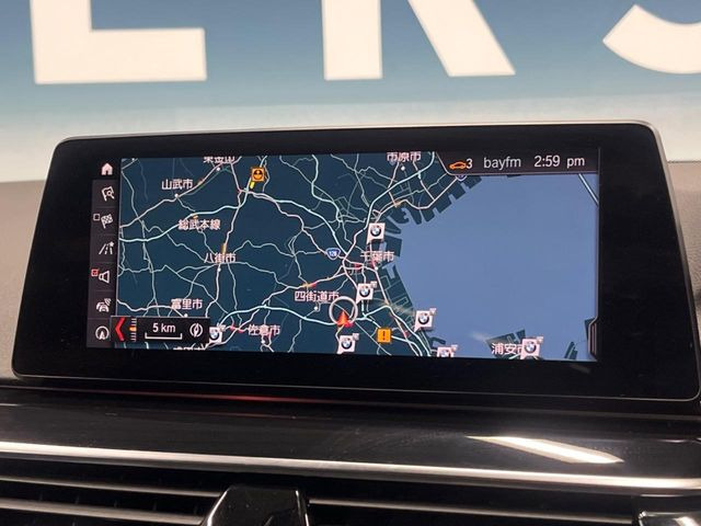 �������i�r:��̊��̂���i�r�́A����������ԓ������o���Ă���܂��B�I�[�f�B�I�@�\���[�����Ă���܂��̂ŁA�^�]�����y���߂܂���