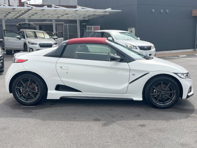 �������x�̃K���X�疌�ŝ����͂������A�㎿�ȃc���E����������B���O����_���J�����؂Ȉ��Ԃ�ی삵�A�F�����E�򉻂�h�~�B�u�e�X�v���b�V���R�[�g�v�A�u�e�v���~�b�T�R�[�g�v���炨�I�т��������܂��B