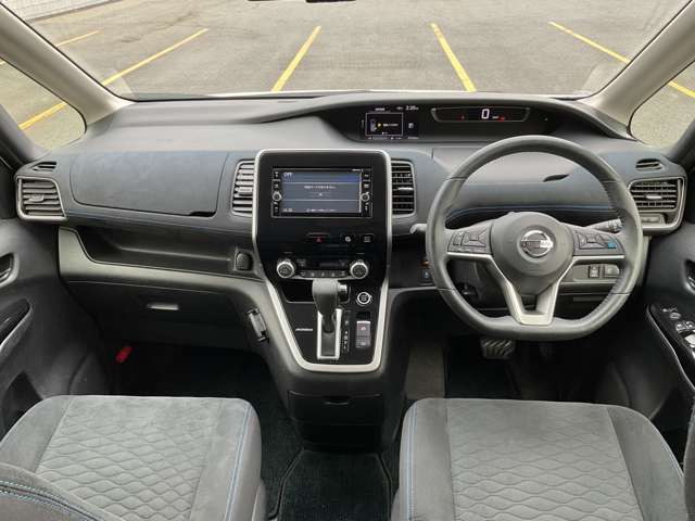 セレナ2.0 AUTECH スポーツスペック