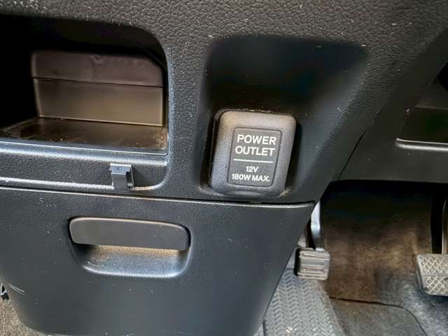 �C�ɂȂ邨�Ԃ�����܂�����E�̓d�b�ԍ����璼�ڂ��X�ɂ��₢���킹���������B�x�����@����ԗ����A��Ԃ܂łȂ�ł������������Ē����܂��B�X�^�b�t�ꓯ���A�����҂����Ă���܂��B