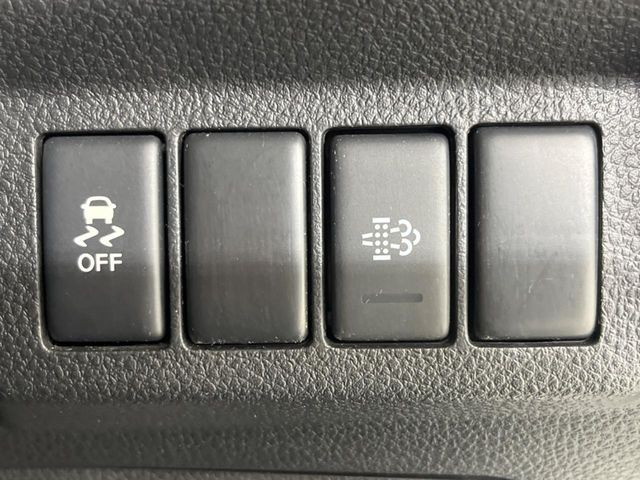 �y������h�~���u�z�ԗ��̉���������m����ƁA�����I�Ɏԗ��̐i�s������ۂ悤�Ɏԗ��𐧌䂵�܂��B�J�̓��ȂǊ���₷���H�ʏ󋵂ł����S�ȉ^�]���\�ł��B