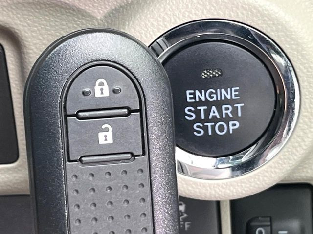 �y�L�[�t���[�V�X�e���z�J�o����|�P�b�g�ɓ��ꂽ�܂܂ł��h�A�̎{���E�������\�ȃX�}�[�g�L�[�𑕔��B�G���W���̃I���E�I�t�����J�M�����o���K�v����������Ƃ��Ă��֗��ł���