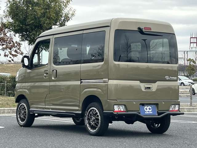 お車の詳細はお電話かメール・LINEにてご対応させて頂きます。遠方のお客様にもご安心してご契約頂けるようにご対応させて頂きます。 お気軽にお問い合わせくださいませ。