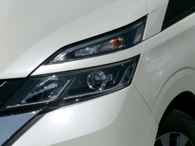 セレナ2.0 ハイウェイスターV