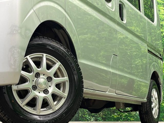 �y12�C���`�A���~�z�C�[���z�O�ςɃ}�b�`�����A���~�z�C�[���𑕒����Ă���܂��B�e��A���~�z�C�[����A�X�^�b�h���X�^�C�����戵�����Ă���܂��B���񂲑��k����������