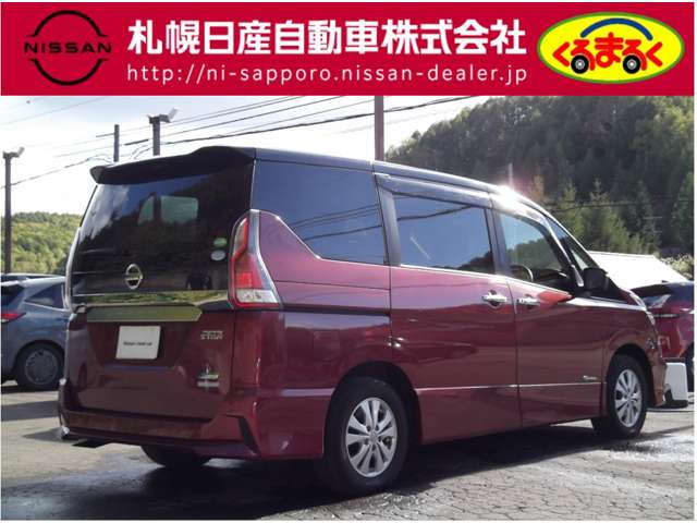 セレナ2.0 ハイウェイスター Vセレクション 4WD