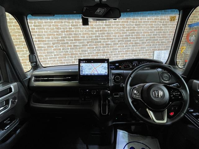 N-BOXカスタムL スタイルプラス ブラック 4WD