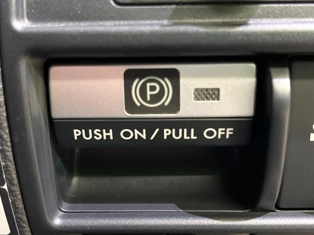 �y�d���p�[�L���O�u���[�L�z�p�[�L���O�u���[�L�͕֗��ȓd����!�{�^����ő���ł��A�A�N�Z���𓥂߂Ύ����ŉ�������܂��􃌃o�[��y�_���������̂ŉ^�]�ȉ����������肵�܂��ˁ�