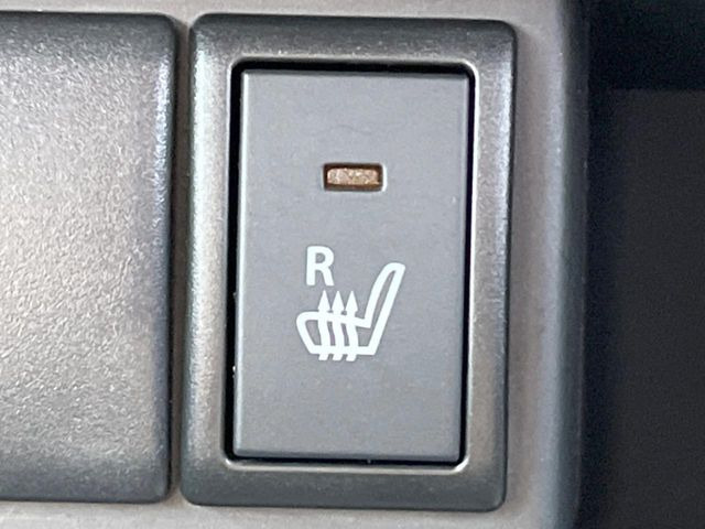 �y�V�[�g�q�[�^�[�z�������ɏd�󂷂�V�[�g�q�[�^�[!�G�A�R����葁�����܂��Ă����̂Ŋ�����̐l�����S�ł��ˁ�G�A�R���̉����͊������邩����A�Ƃ������ɂ����������߂ł��B